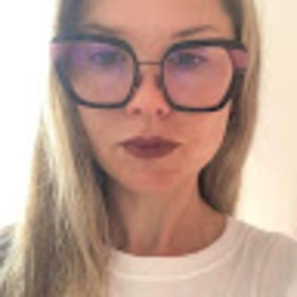 Meet your Posher, Kerri - Picture 1 of 1